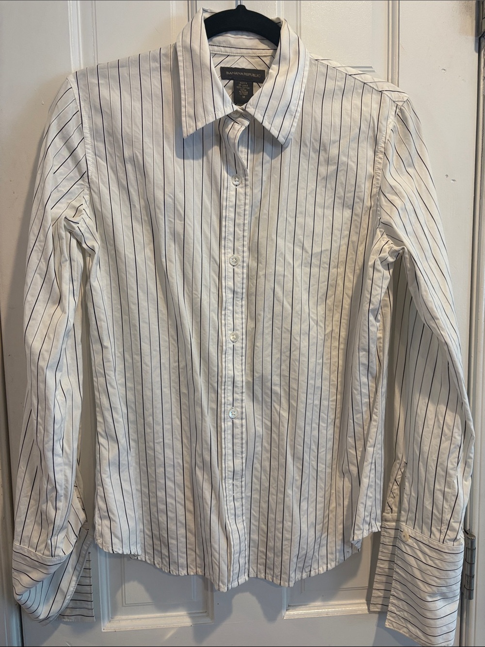 Women’s Banana Republic White Shirt with Black and Gray Pinstripes. Size Medium
